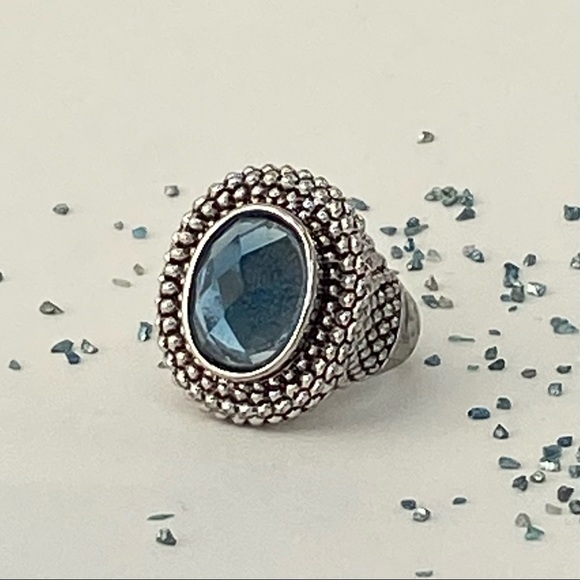 Silver plated and blue glass ring. Size 9. - Picture 10 of 10